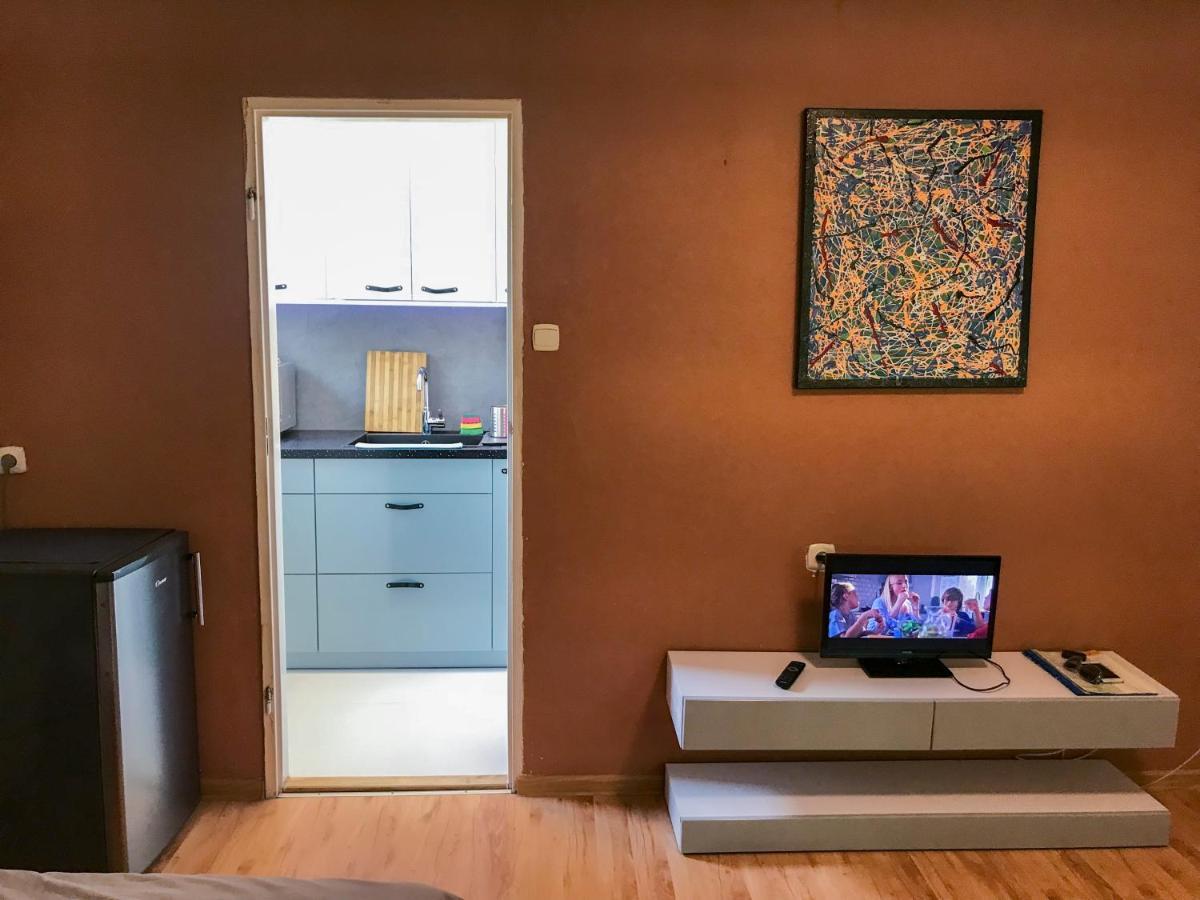 Cosy Studio In Quiet Location ปูวาวือ ภายนอก รูปภาพ